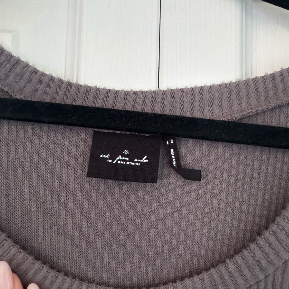 Gray Ribbed Knit Crop Top - Picture 3 of 4